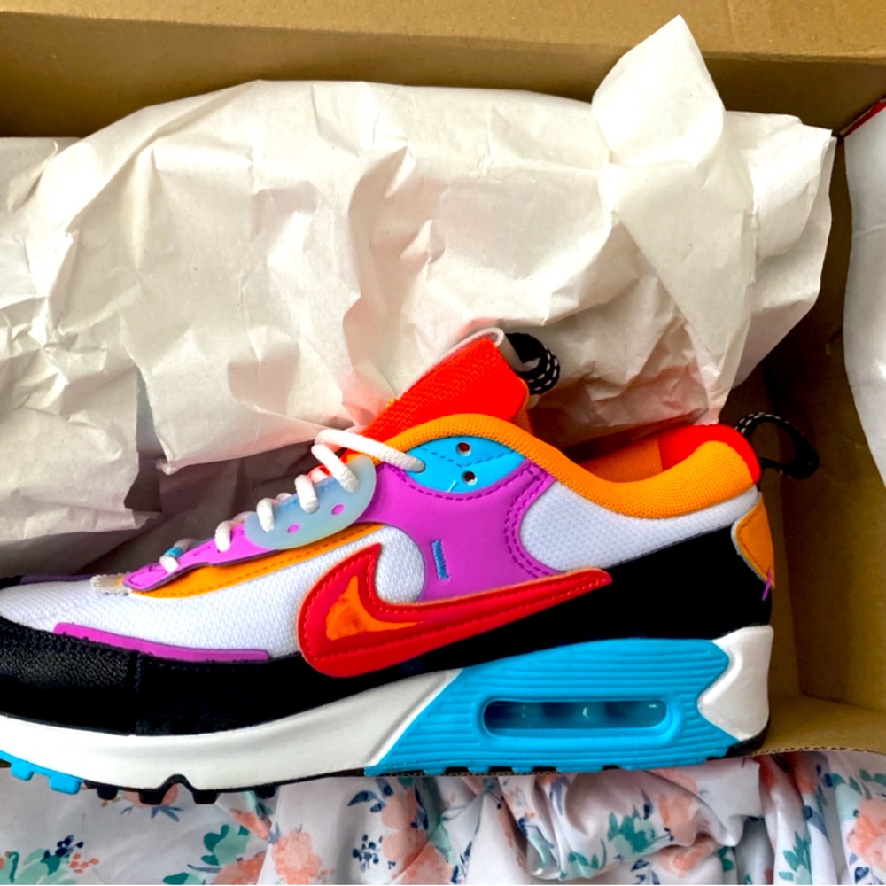 W AIE MAX 90 FUTURA SIZE 7